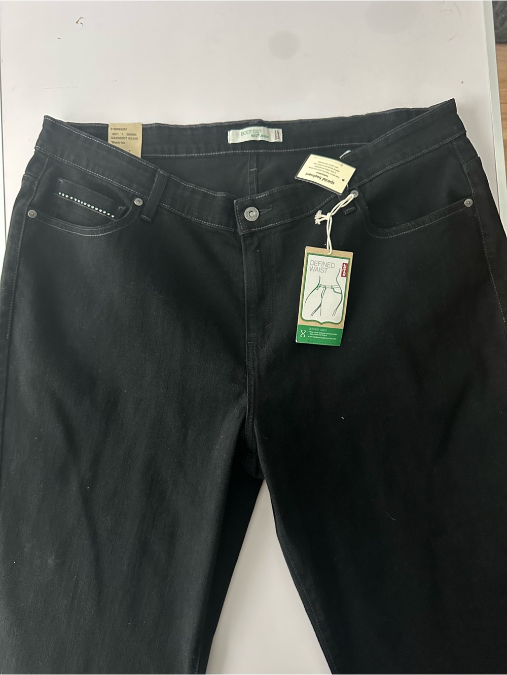 NWT Levi’s 580 Defined Waist Bootcut Rhinestone Black Jeans 22M